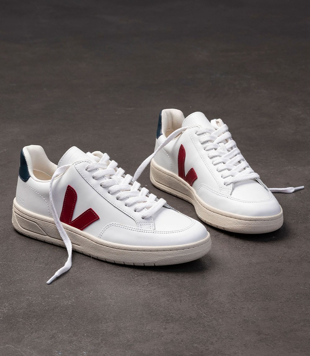 Veja Sneakers Barbati - V-12 Piele - Albi - 3174095-AX